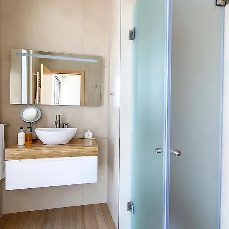 Blue Horizon By Lovelystay *