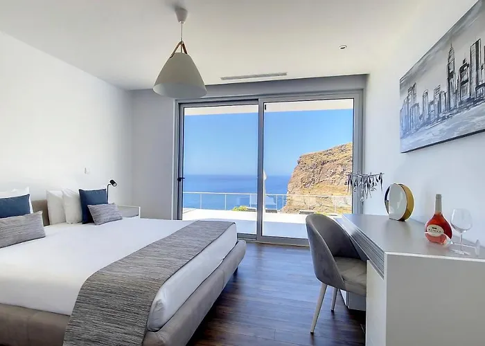 Blue Horizon By Lovelystay * Tabua (Madeira)