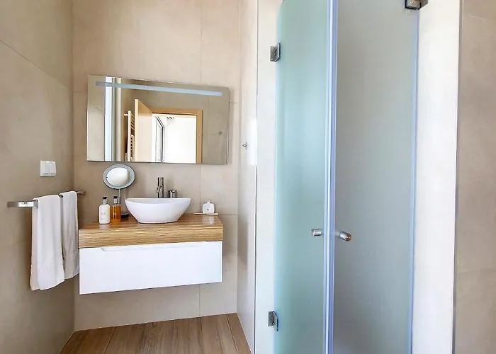 Blue Horizon By Lovelystay *